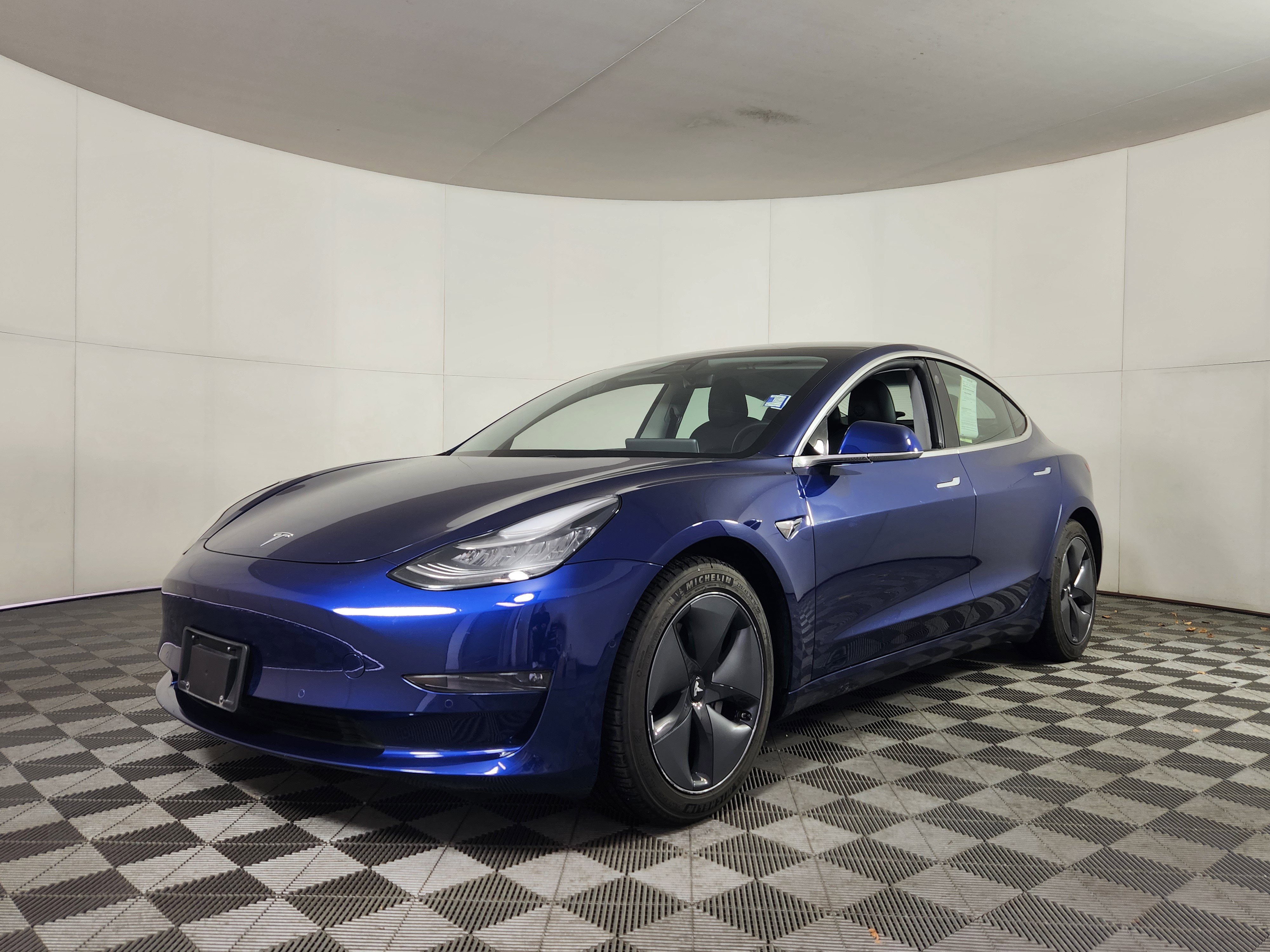 Used 2020 Tesla Model 3 Long Range image 3