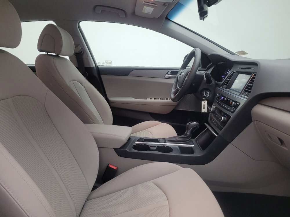 Used 2016 Hyundai Sonata SE image 21