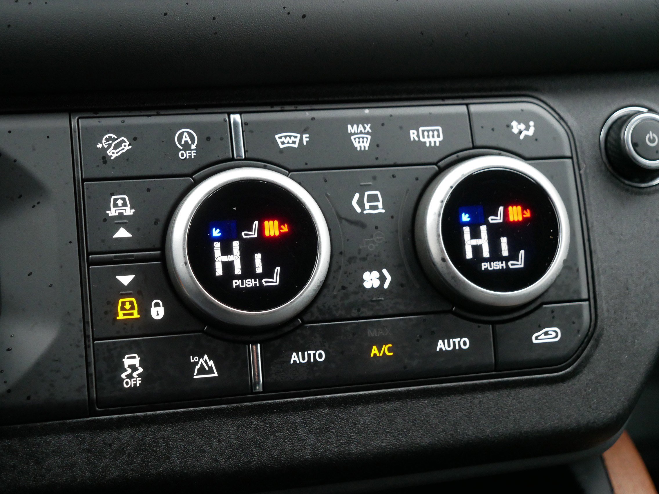 Used 2024 Land Rover Defender 130 X image 23