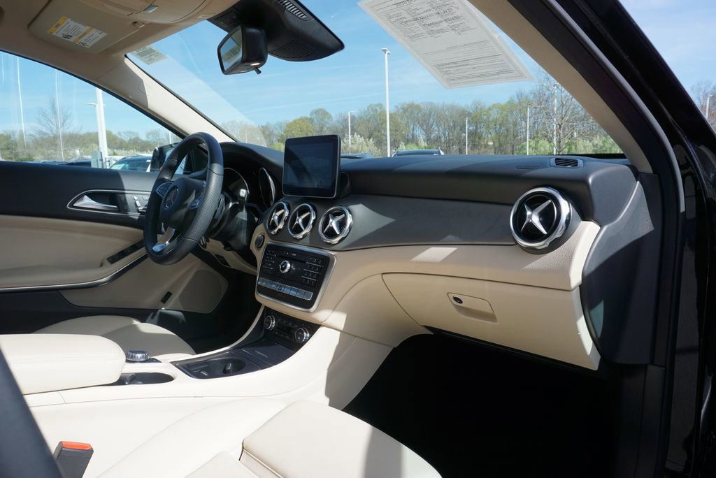Used 2019 Mercedes-Benz GLA 250 4MATIC image 30