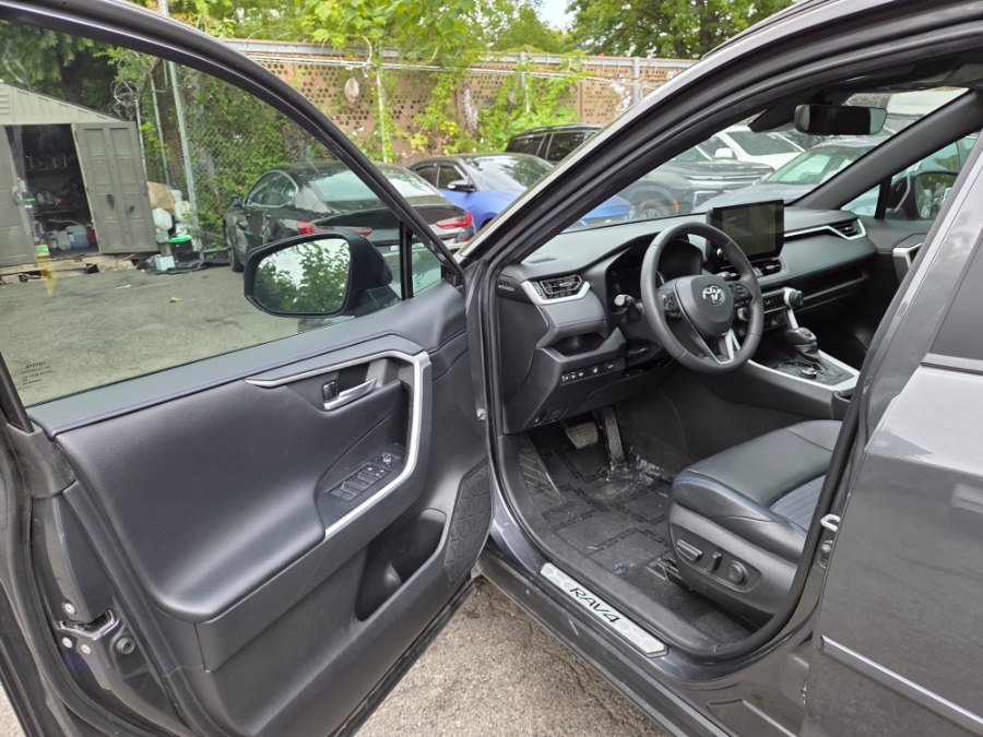 Used 2023 Toyota RAV4 XSE w/ XSE Grade Weather Package AWD/4WD image 10