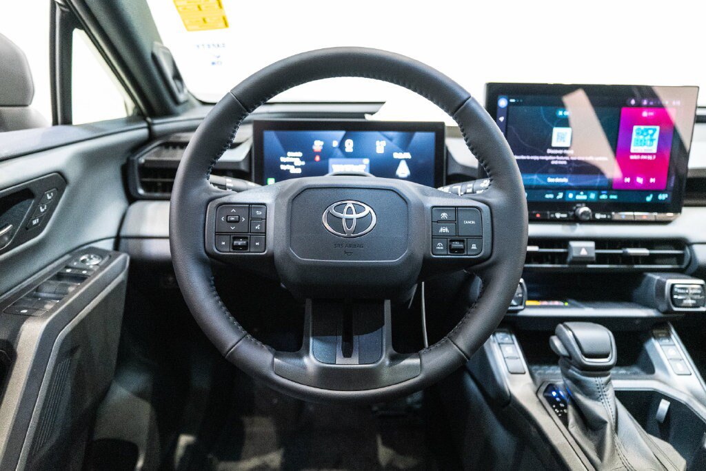 Certified 2026 Toyota RAV4 XSE w/ Panoramic Sun Roof Package AWD/4WD image 15