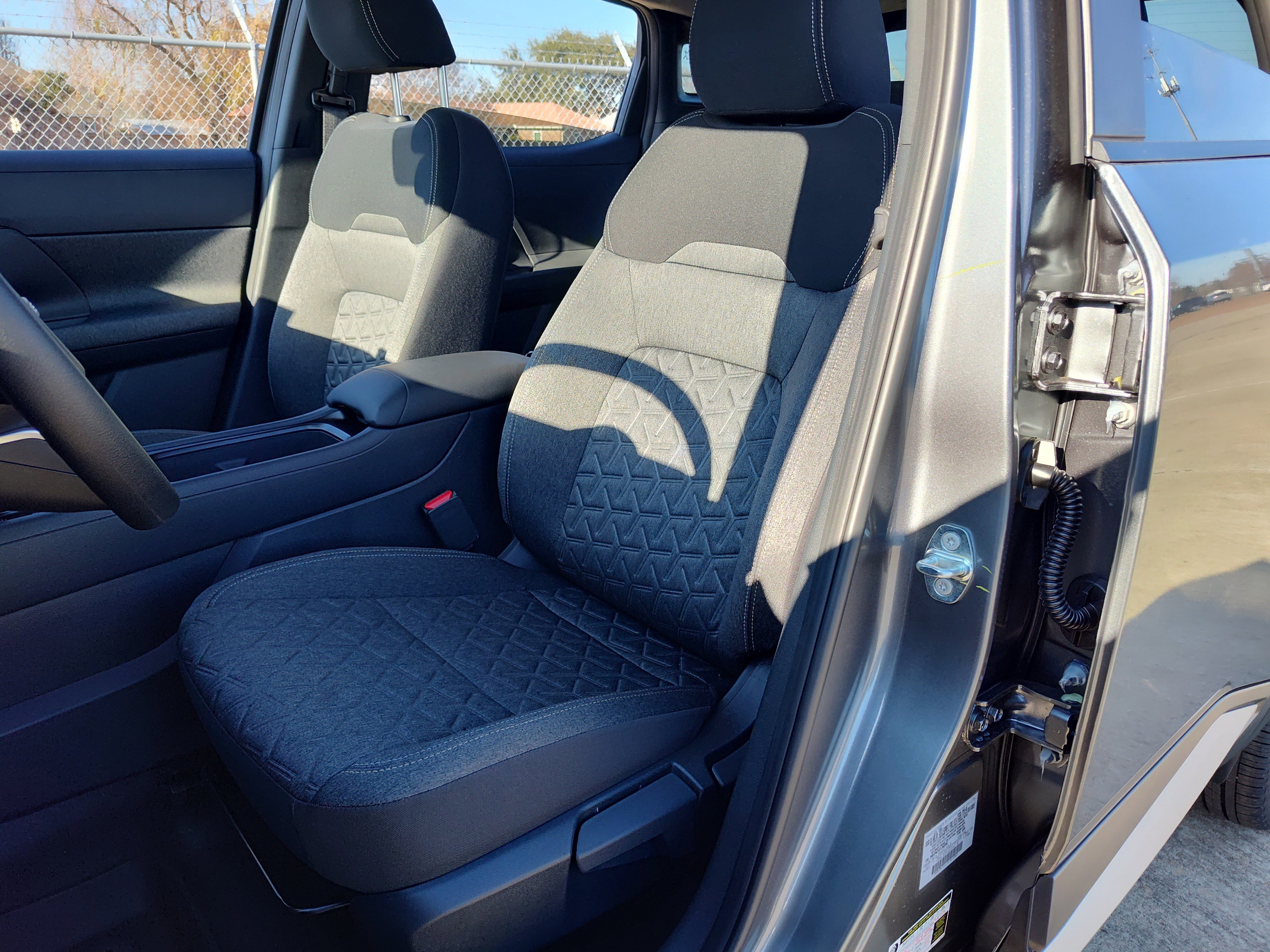 New 2026 Nissan Kicks SV w/ SV Premium Package image 6