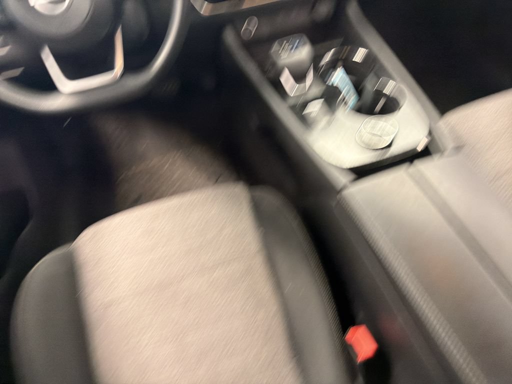 Used 2021 Nissan Rogue SV AWD/4WD image 23
