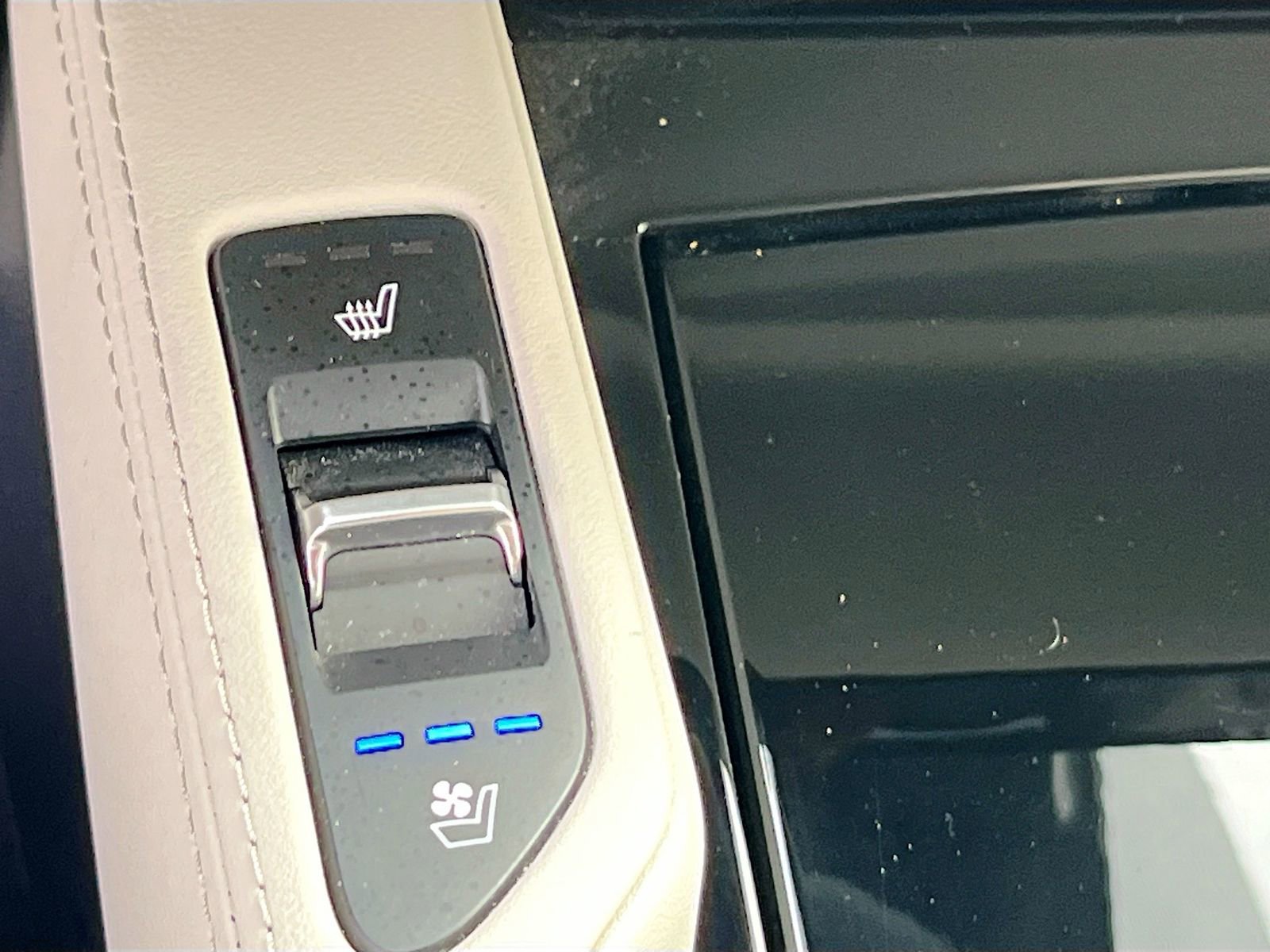 Used 2022 Kia Telluride SX image 20