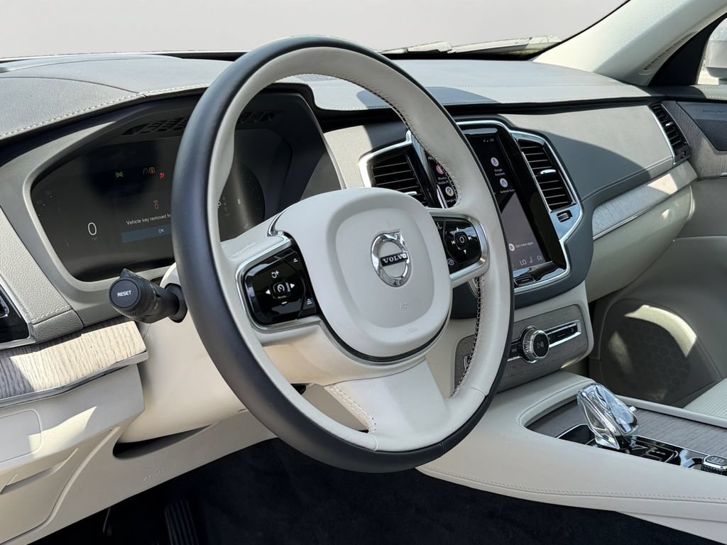 Certified 2024 Volvo XC90 B6 Ultimate AWD/4WD image 18
