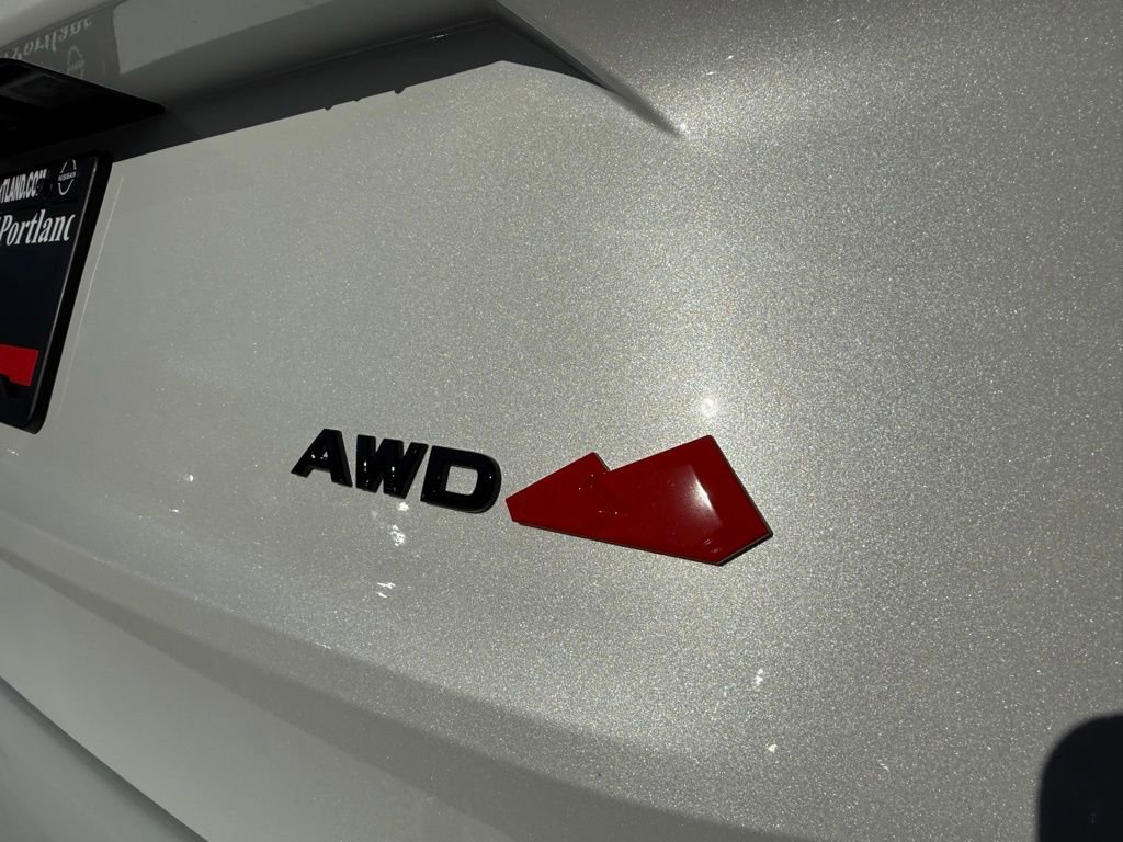 New 2026 Nissan Rogue Rock Creek image 9