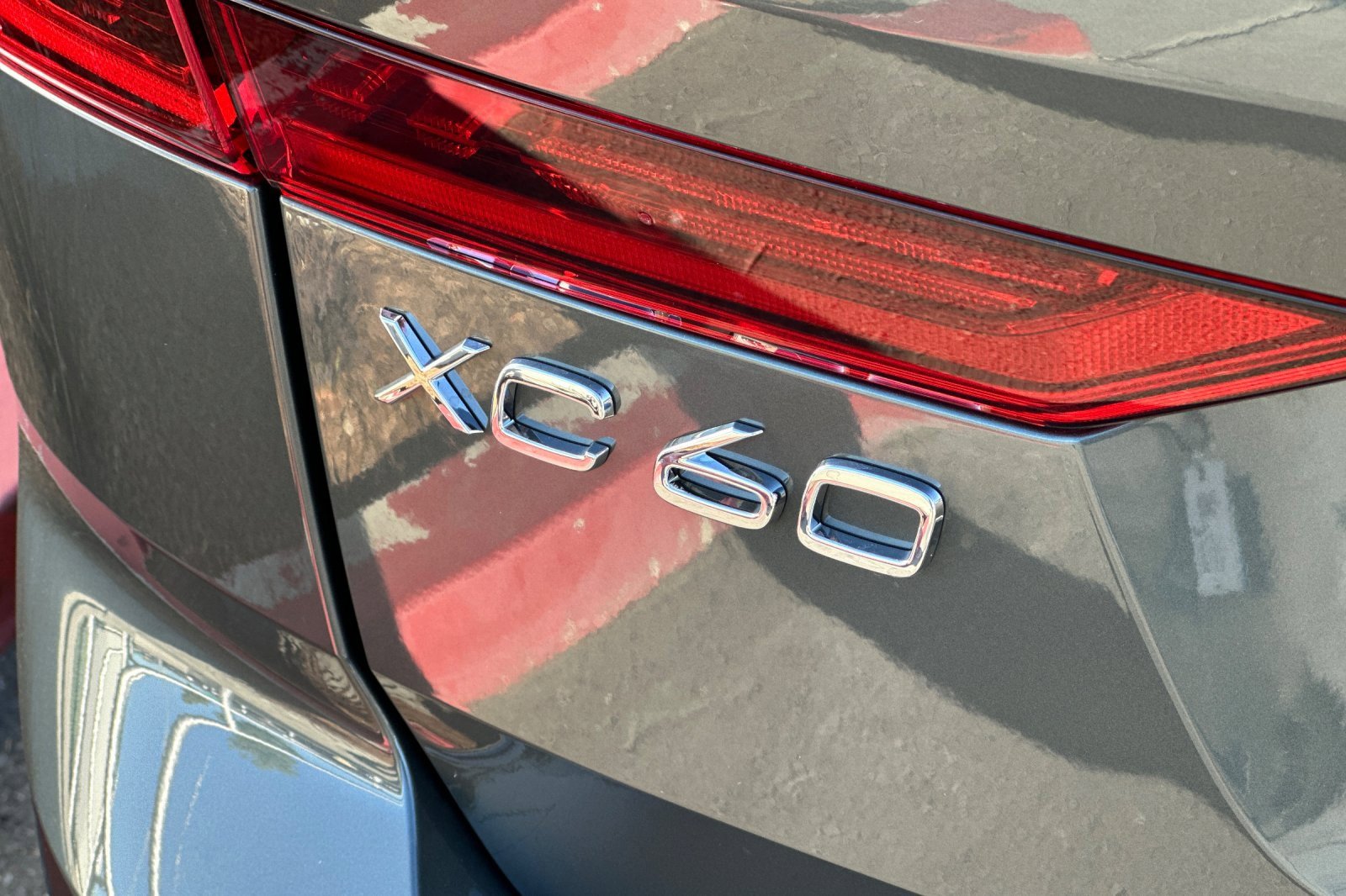 New 2026 Volvo XC60 B5 Plus w/ Climate Package image 12