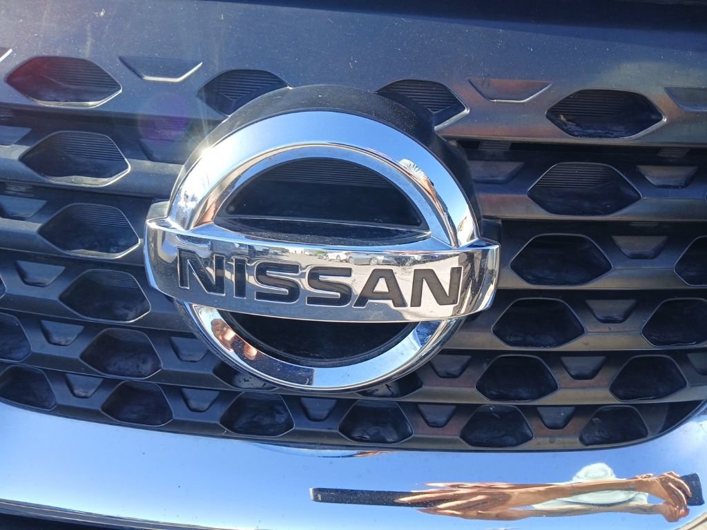 Certified 2020 Nissan Kicks SV FWD image 2