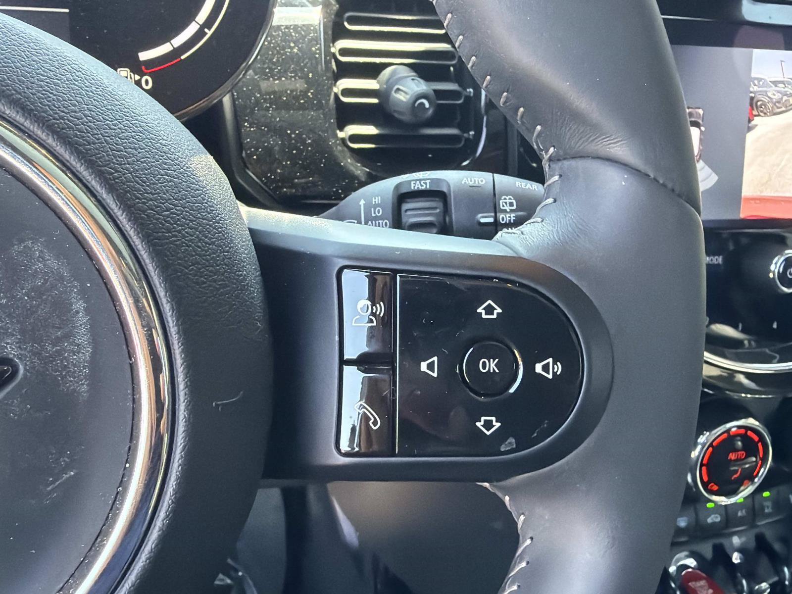Certified 2023 MINI Cooper 4-Door Hardtop FWD image 17