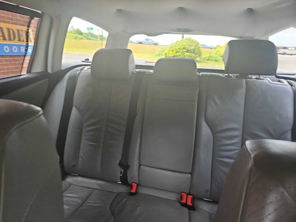 Used 2007 Volkswagen Passat 3.6 image 23