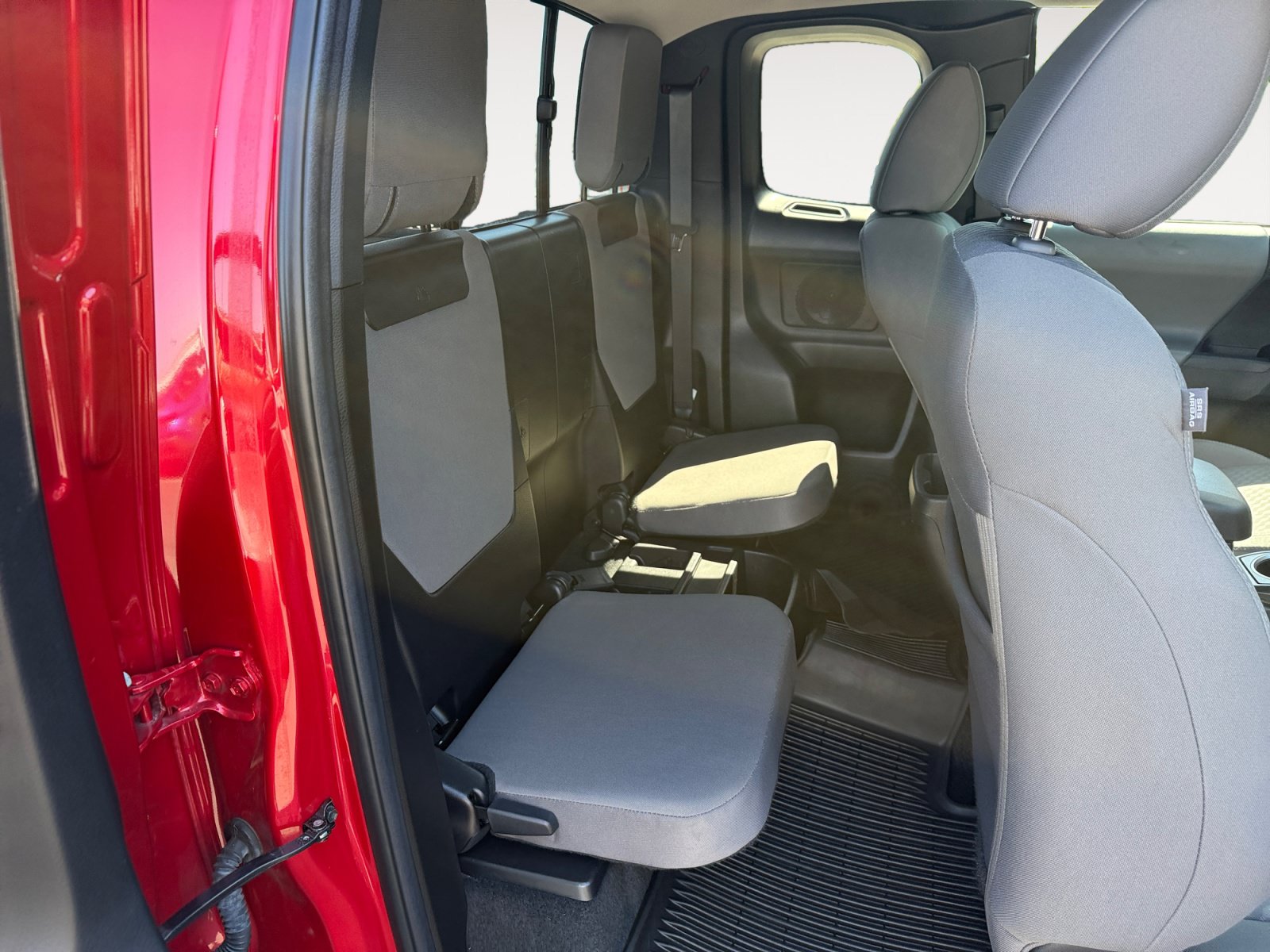 Used 2023 Toyota Tacoma SR AWD/4WD image 18