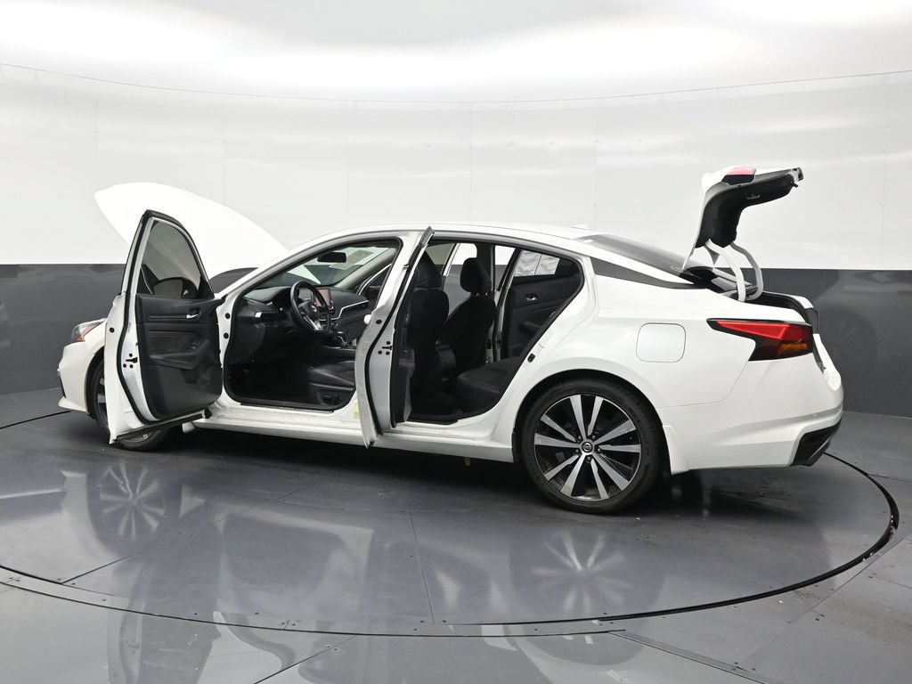 Used 2019 Nissan Altima 2.5 SR FWD image 30