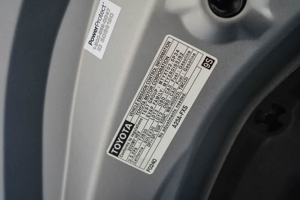 Used 2021 Toyota Highlander XLE AWD/4WD image 29