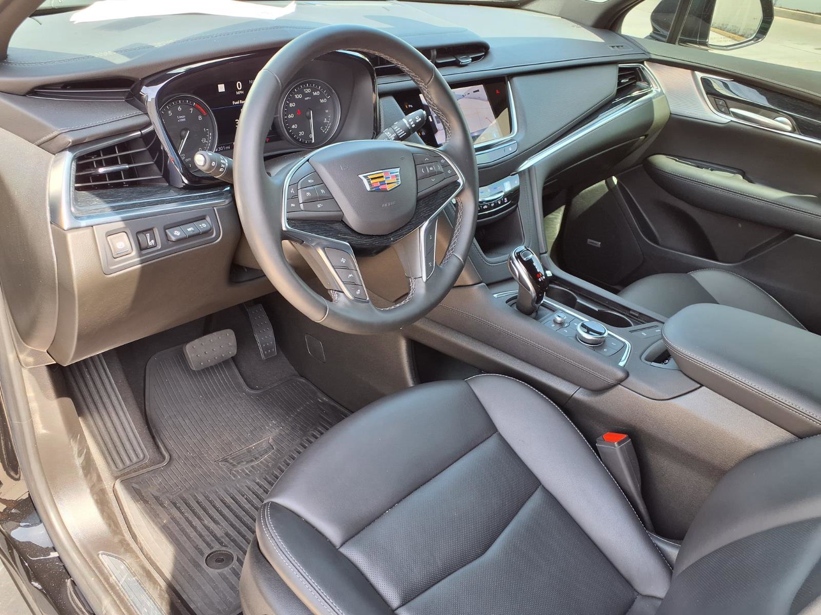 Certified 2025 Cadillac XT5 Premium Luxury w/ Technology Package image 12