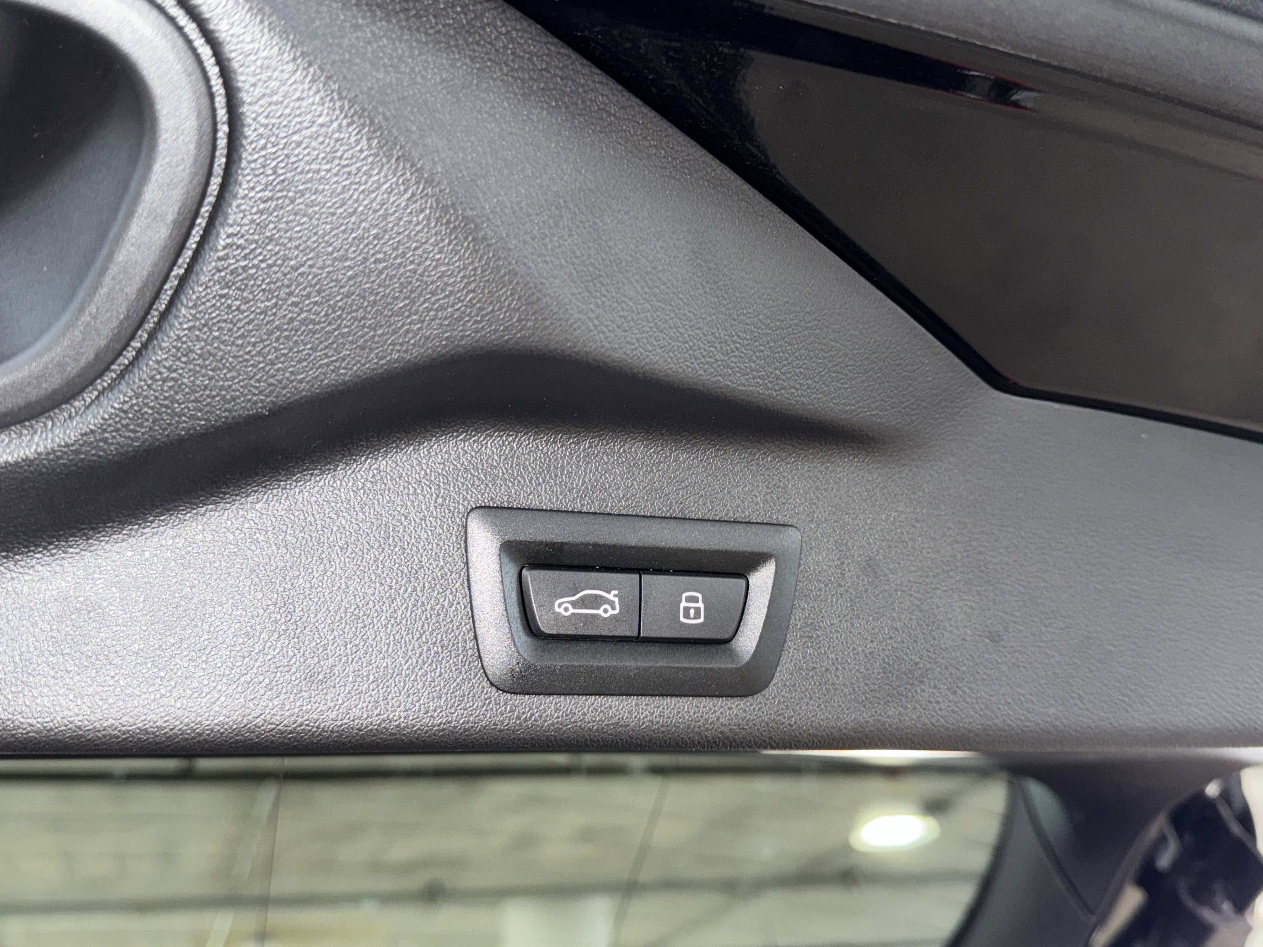 Used 2025 BMW X5 sDrive40i w/ Climate Comfort Package RWD image 10