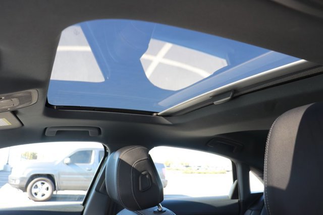 Used 2025 Hyundai Venue SEL image 24