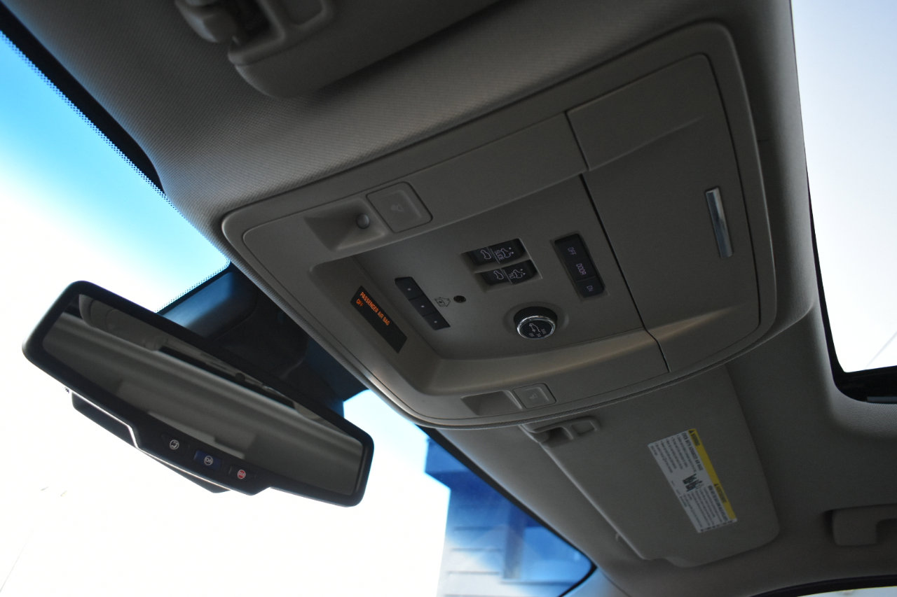 Used 2015 Chevrolet Suburban LTZ image 48