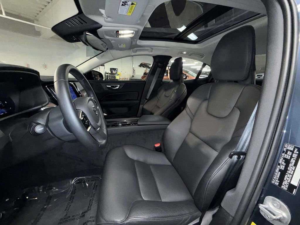 Certified 2024 Volvo S60 B5 Plus image 2