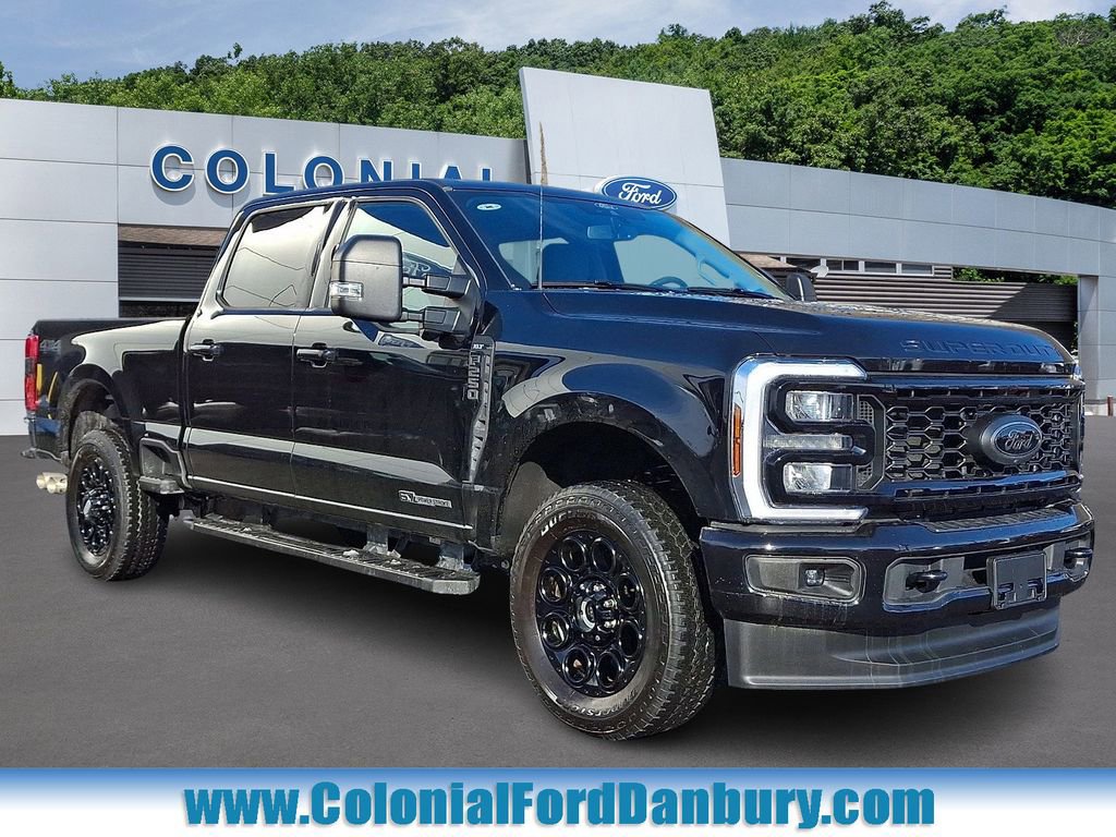 Used 2025 Ford F250 XLT w/ Black Appearance Package
