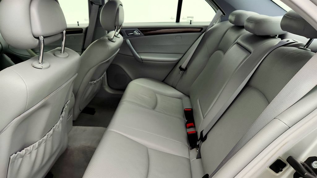 Used 2003 Mercedes-Benz C 240 Sedan image 20