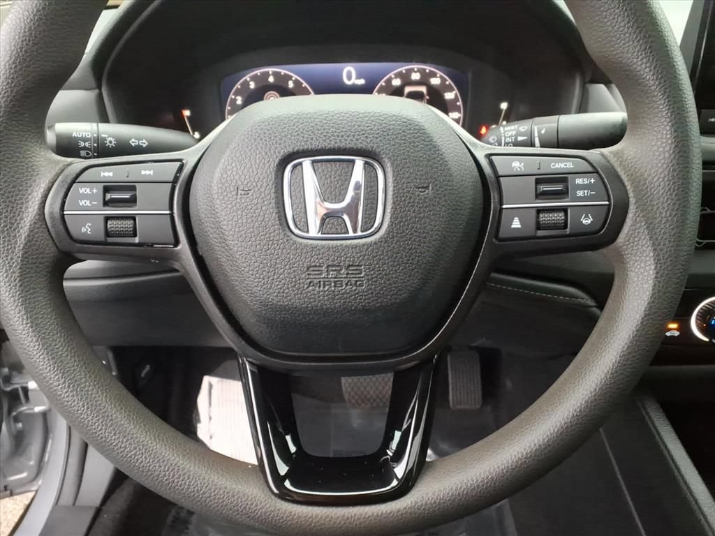 Used 2024 Honda Accord EX image 18