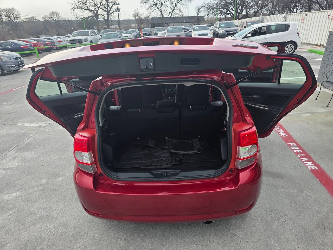 Used 2011 Scion xD image 31