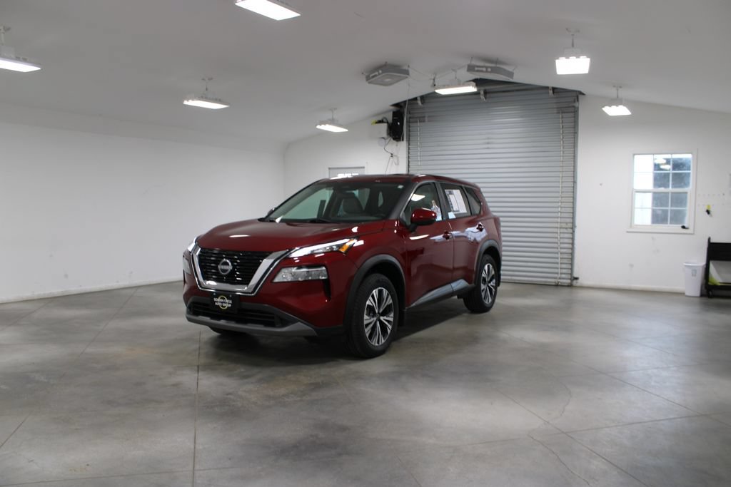 Used 2023 Nissan Rogue SV AWD/4WD image 4