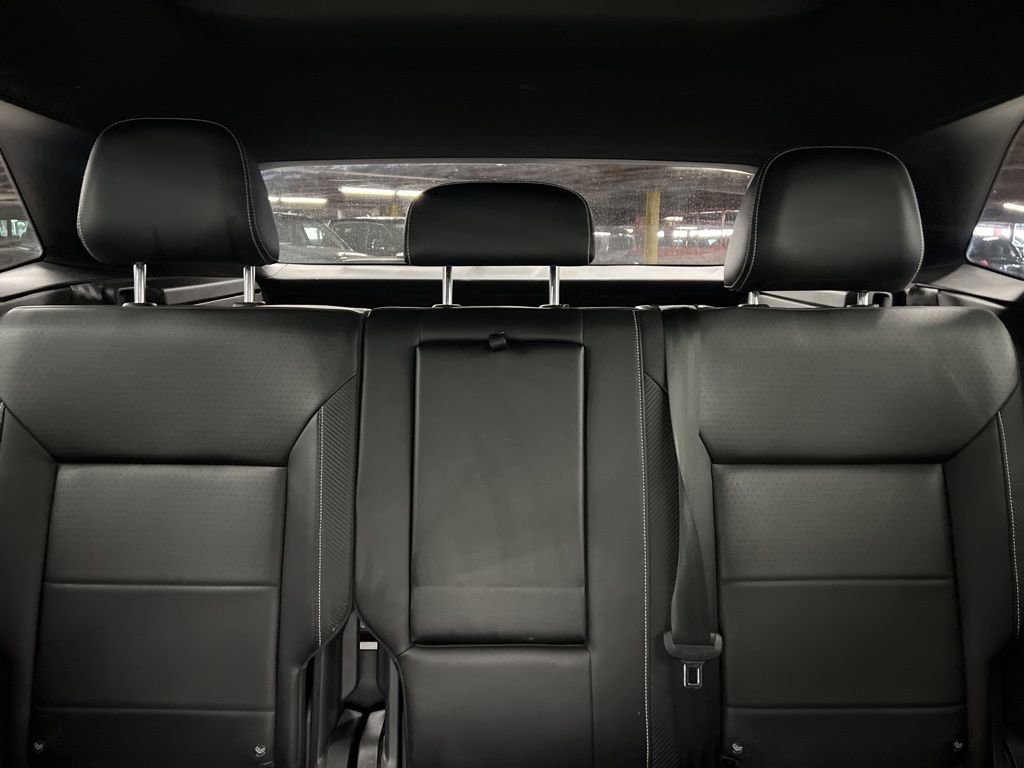 Used 2023 Volkswagen Atlas Cross Sport SEL R-Line image 21