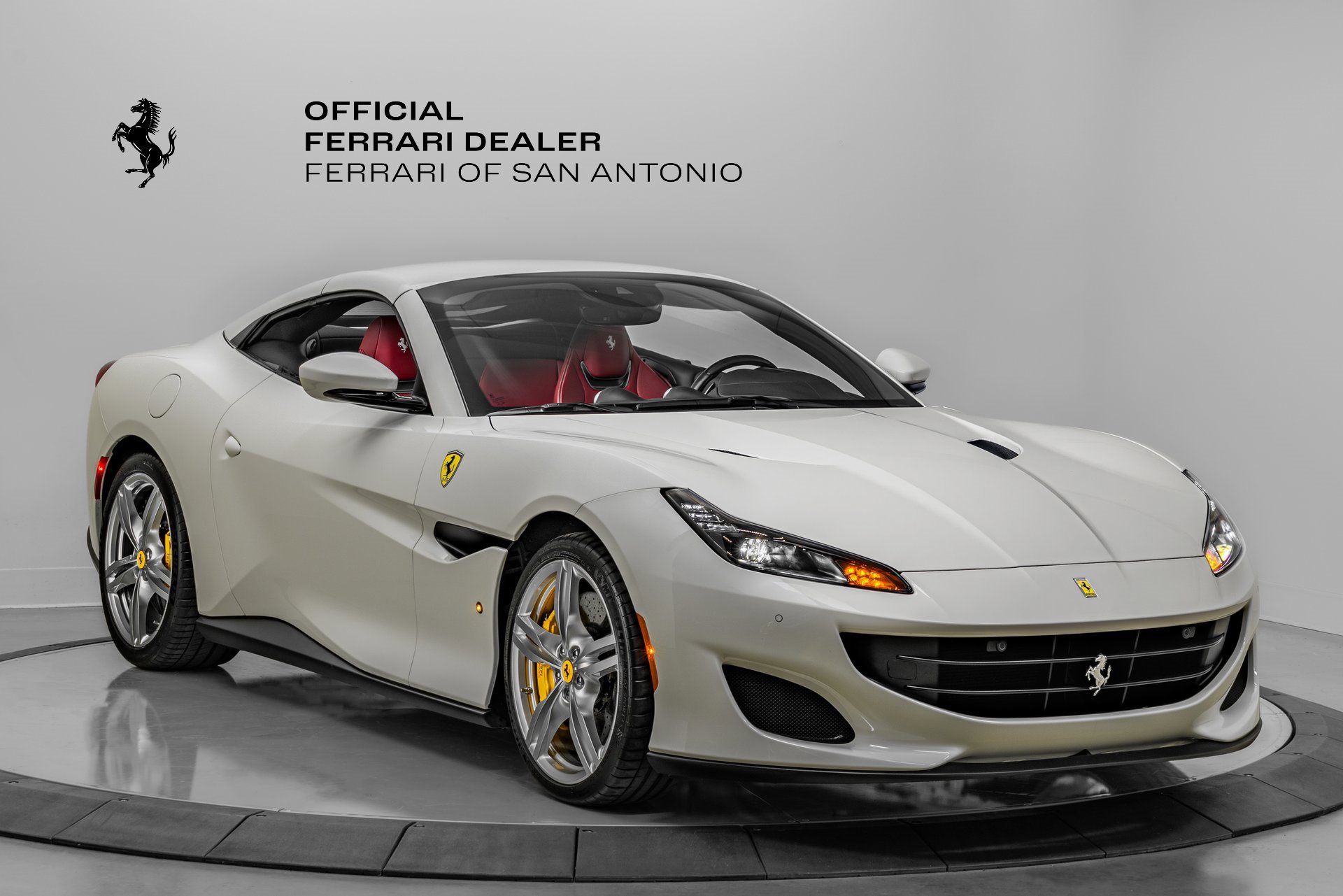 Certified 2020 Ferrari Portofino image 13