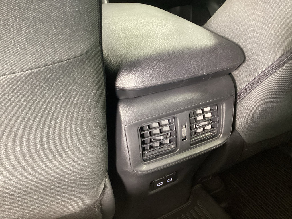 Used 2023 Toyota RAV4 XLE AWD/4WD image 16