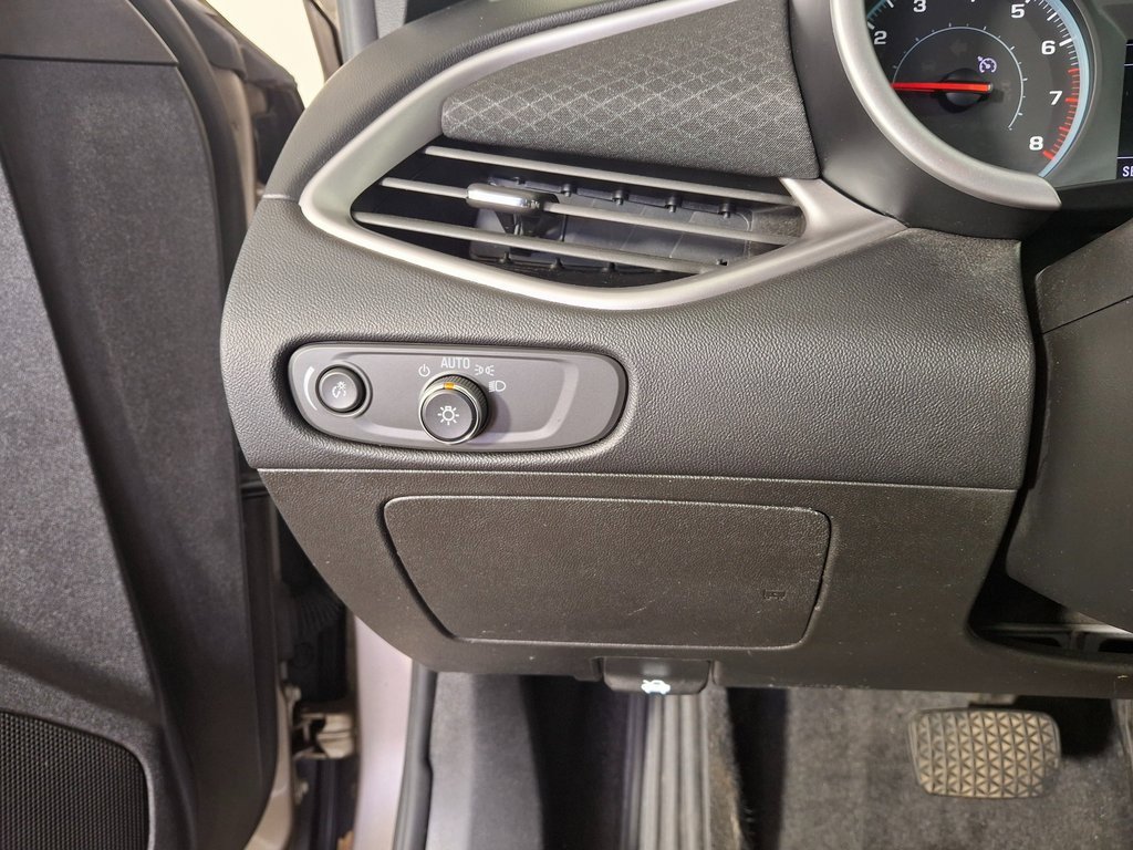 Used 2022 Chevrolet Malibu RS image 15