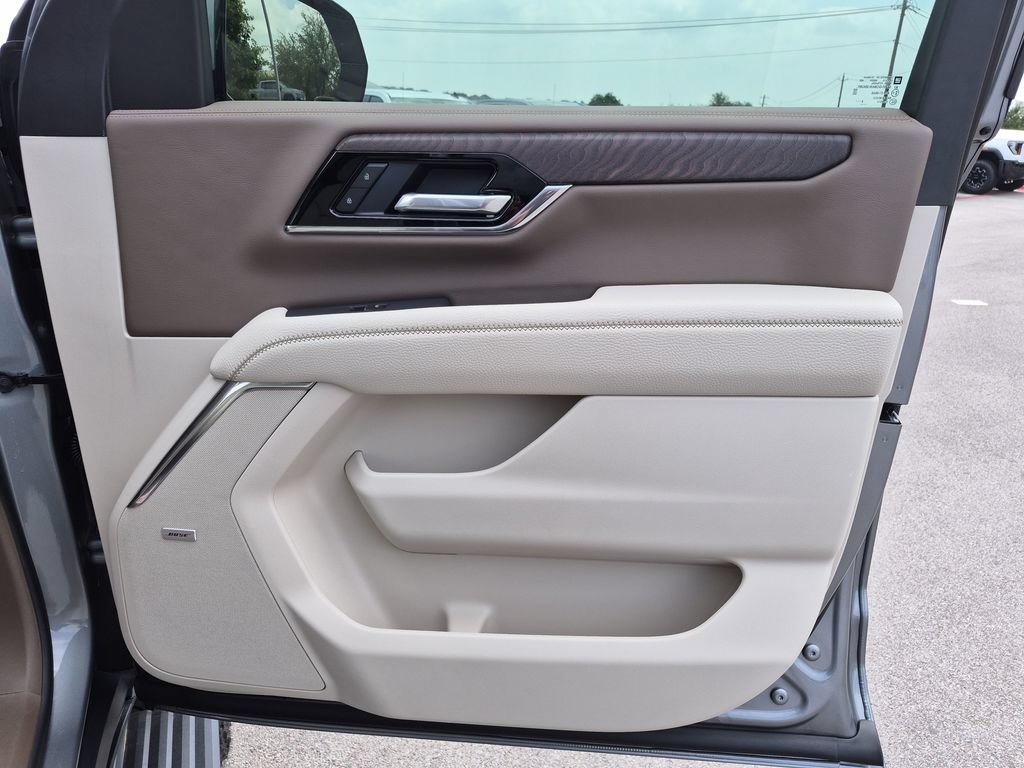 New 2026 GMC Yukon XL Denali w/ Sun & Power Step Package AWD/4WD image 41