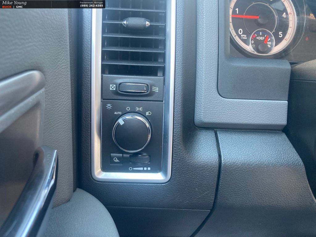 Used 2016 RAM 2500 SLT AWD/4WD image 25
