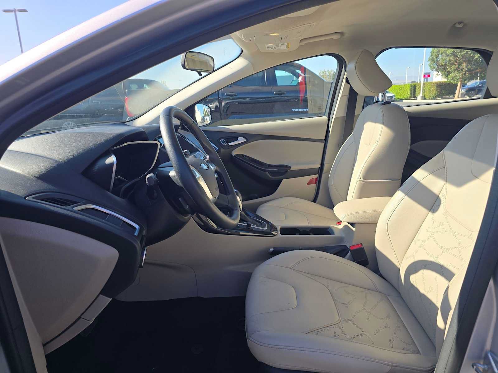 Used 2018 Ford Focus Electric Hatchback FWD image 20