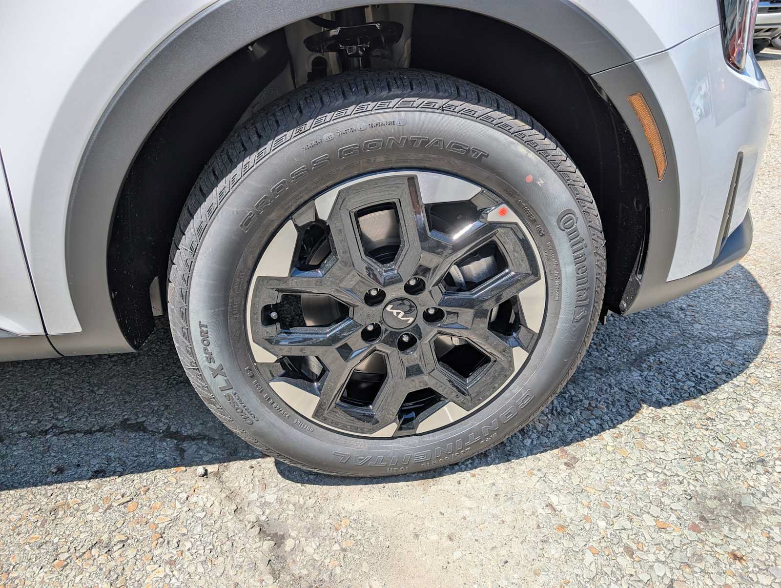 New 2026 Kia Sorento S AWD/4WD image 3