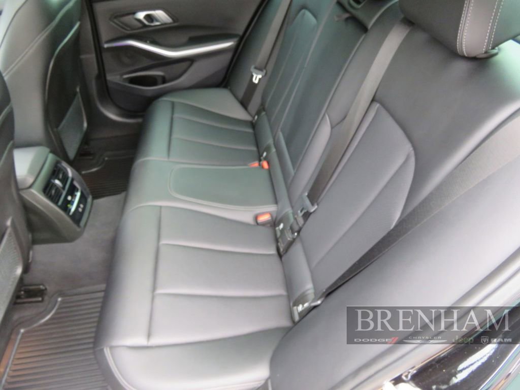 Used 2022 BMW 330e image 17