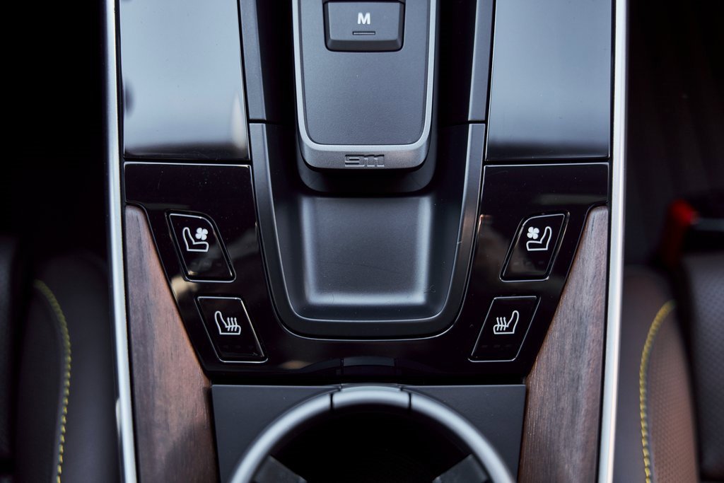 Used 2021 Porsche 911 Turbo S image 60