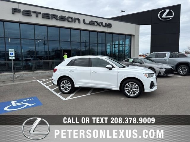 Used 2025 Audi Q3 2.0T Premium image 1