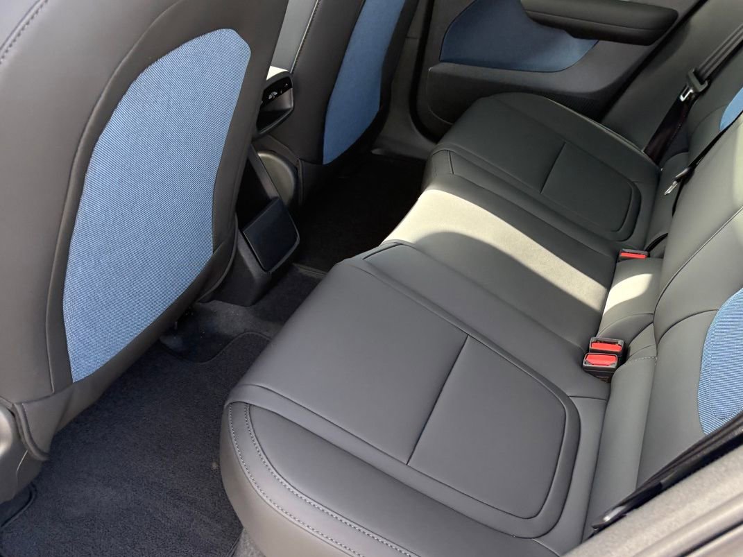 New 2026 Volvo EX30 Plus w/ Protection Package Premier image 19