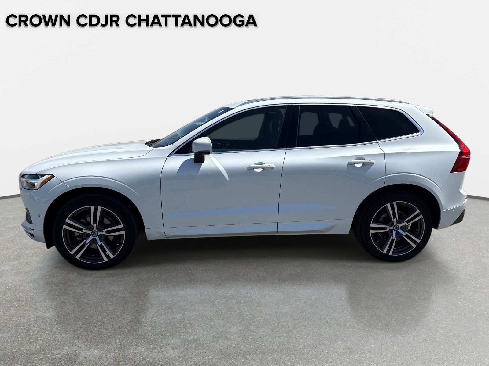 Used 2018 Volvo XC60 T5 Momentum w/ Convenience Package AWD/4WD image 7