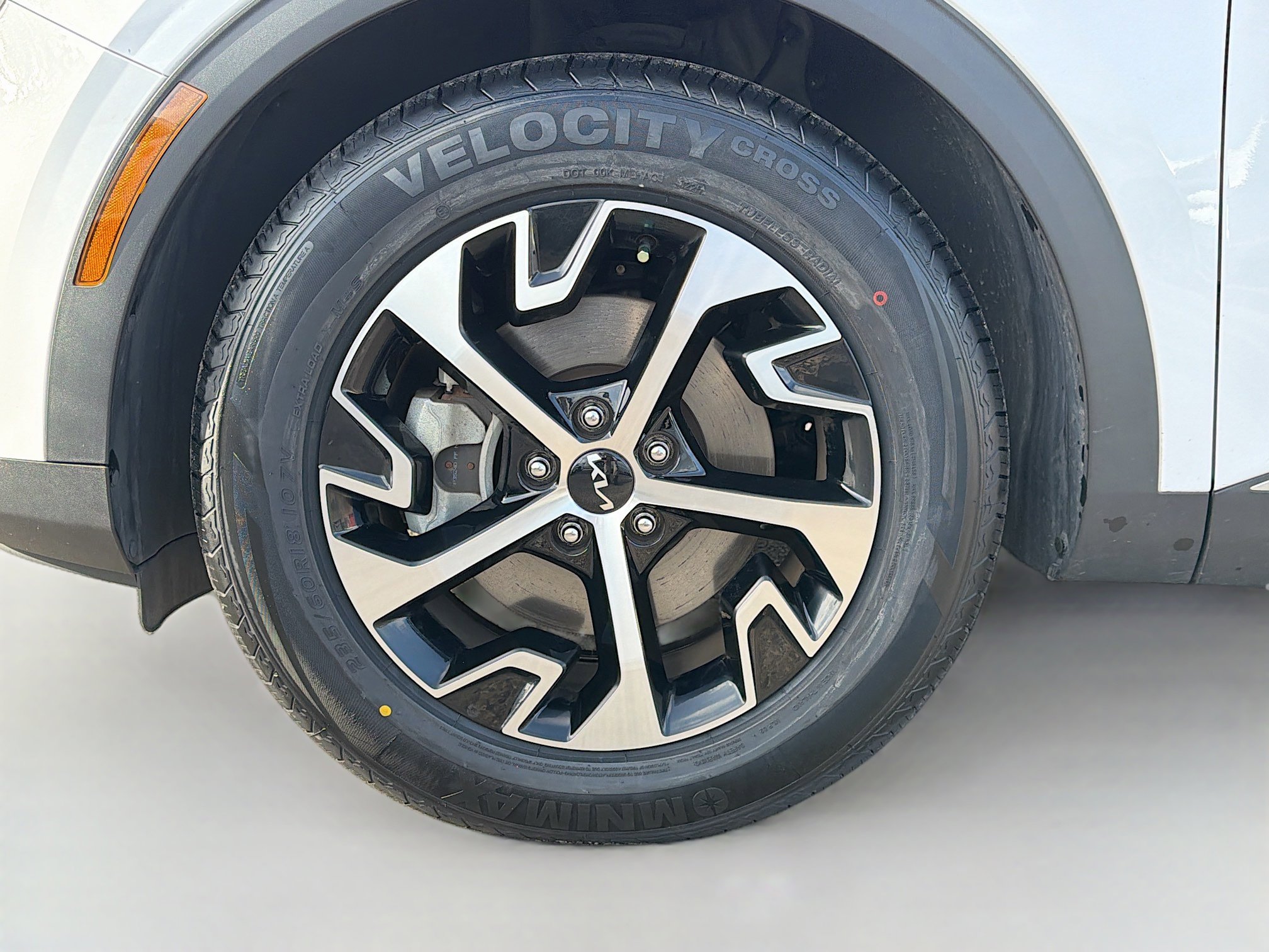 Used 2024 Kia Sportage EX FWD image 41