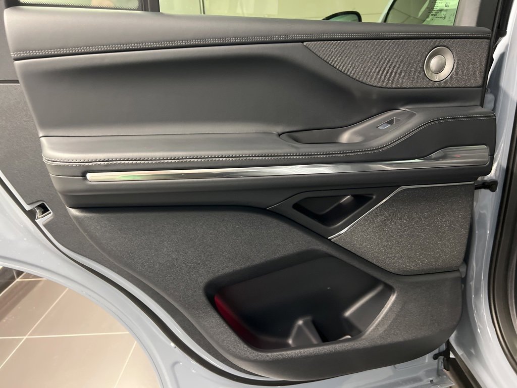 New 2026 Lincoln Navigator Reserve image 42