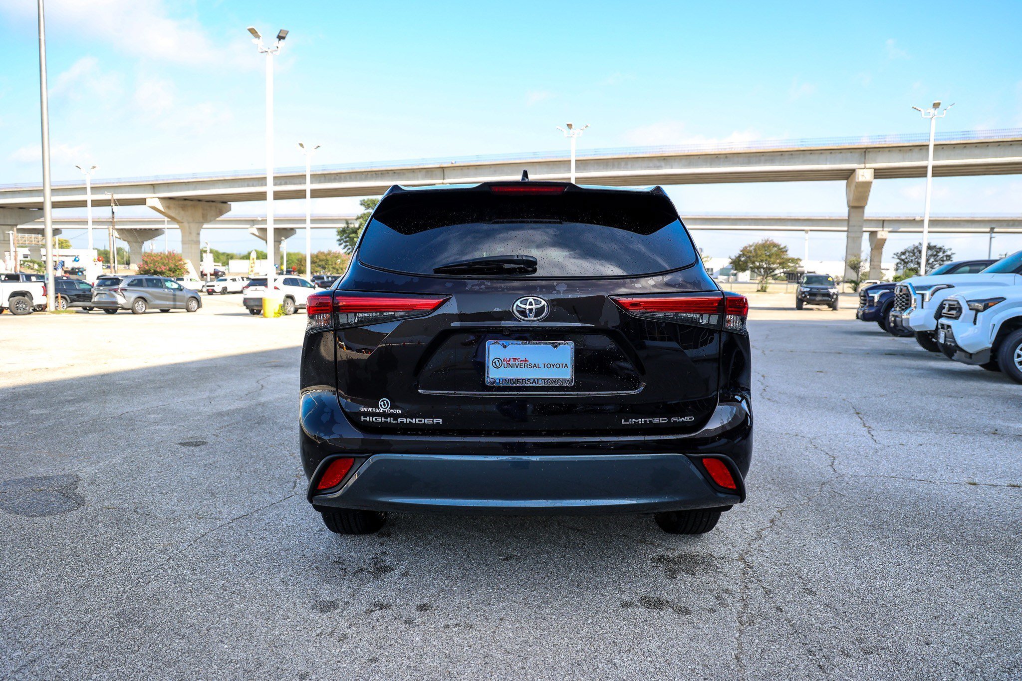 Used 2022 Toyota Highlander Limited AWD/4WD image 51