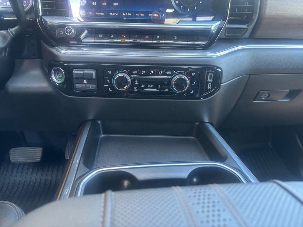 Used 2024 Chevrolet Silverado 3500 High Country w/ High Country Premium Package AWD/4WD image 13