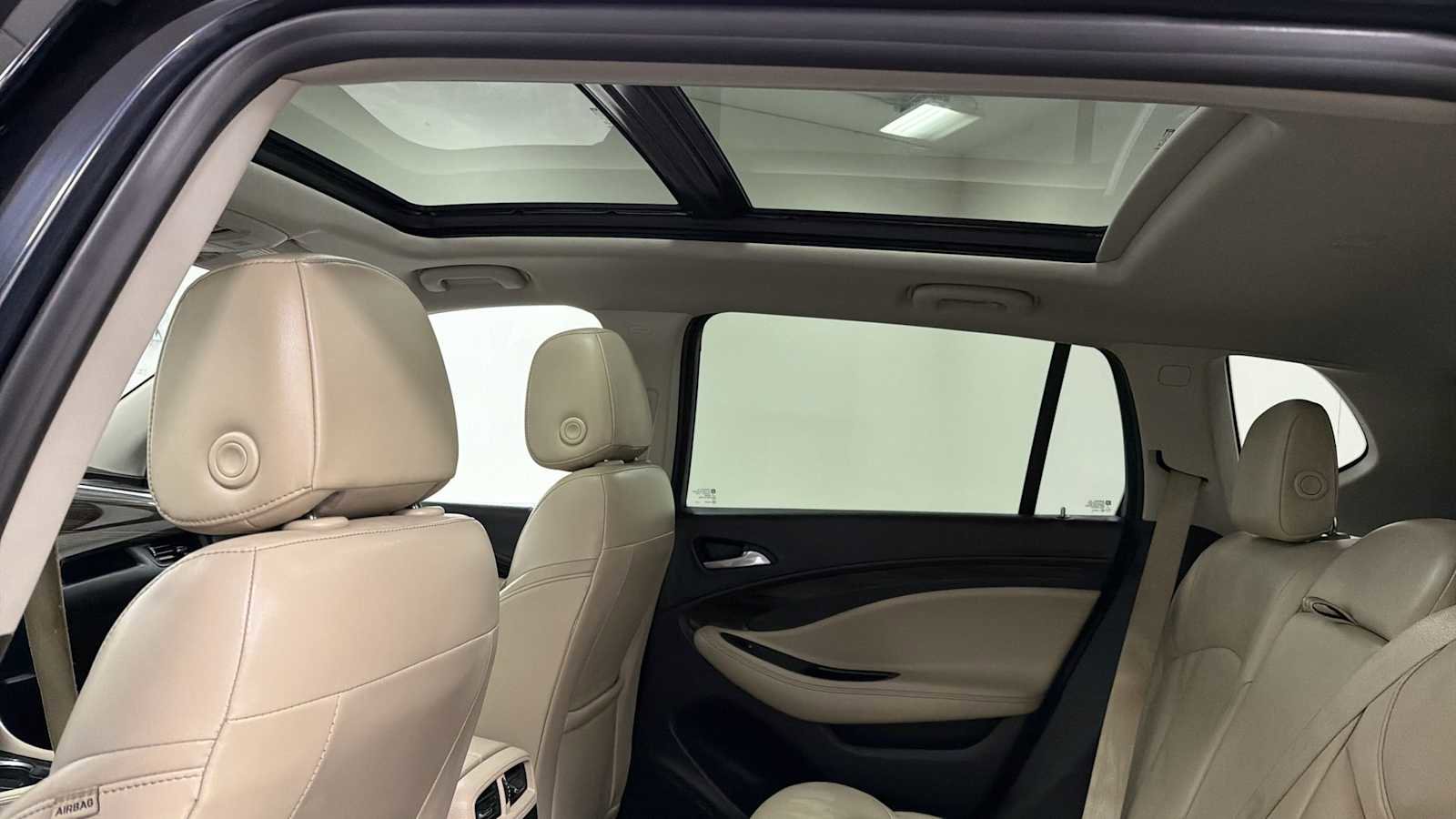 Used 2020 Buick Envision Premium image 24