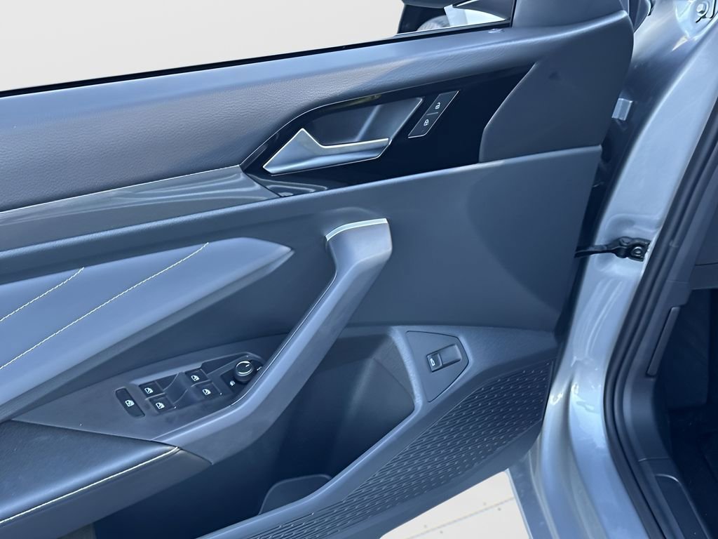 New 2026 Volkswagen Jetta SEL image 13