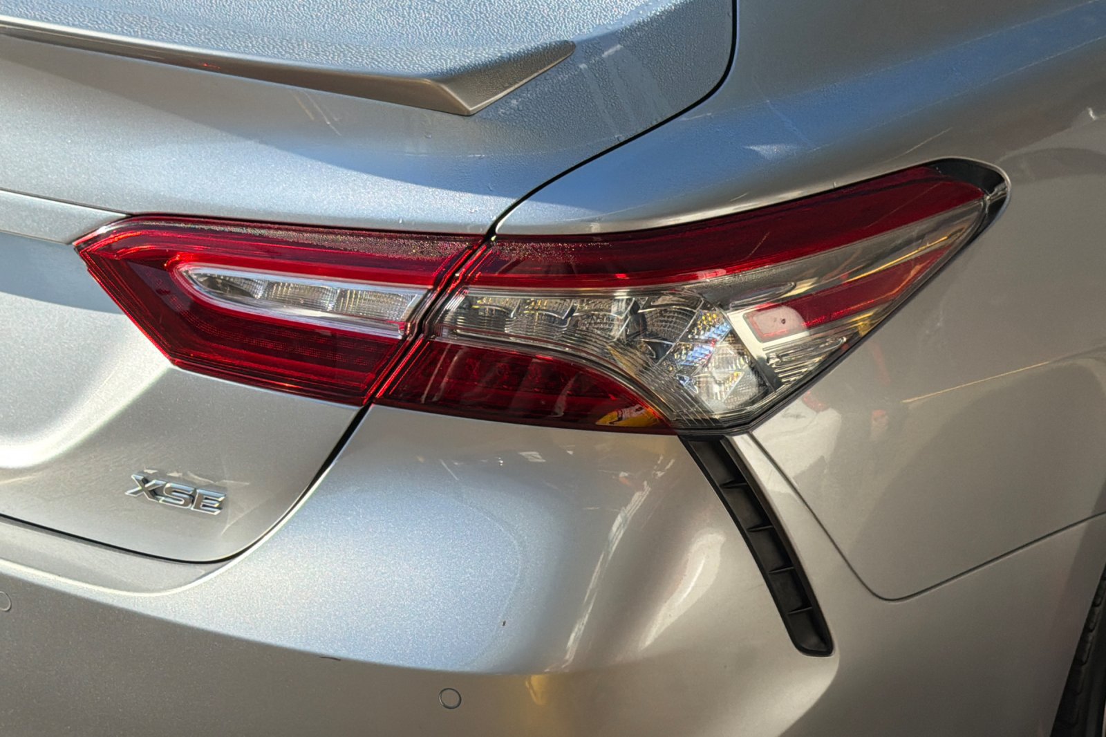 Used 2018 Toyota Camry XSE FWD image 26
