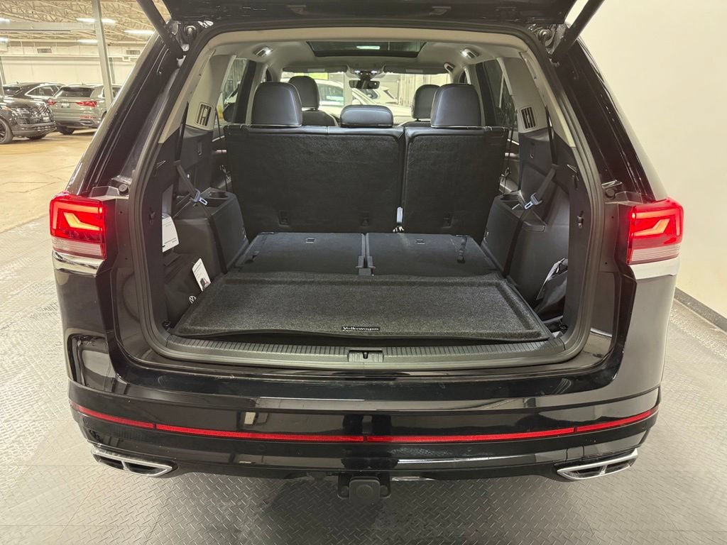Used 2025 Volkswagen Atlas SEL Premium R-Line AWD/4WD image 17