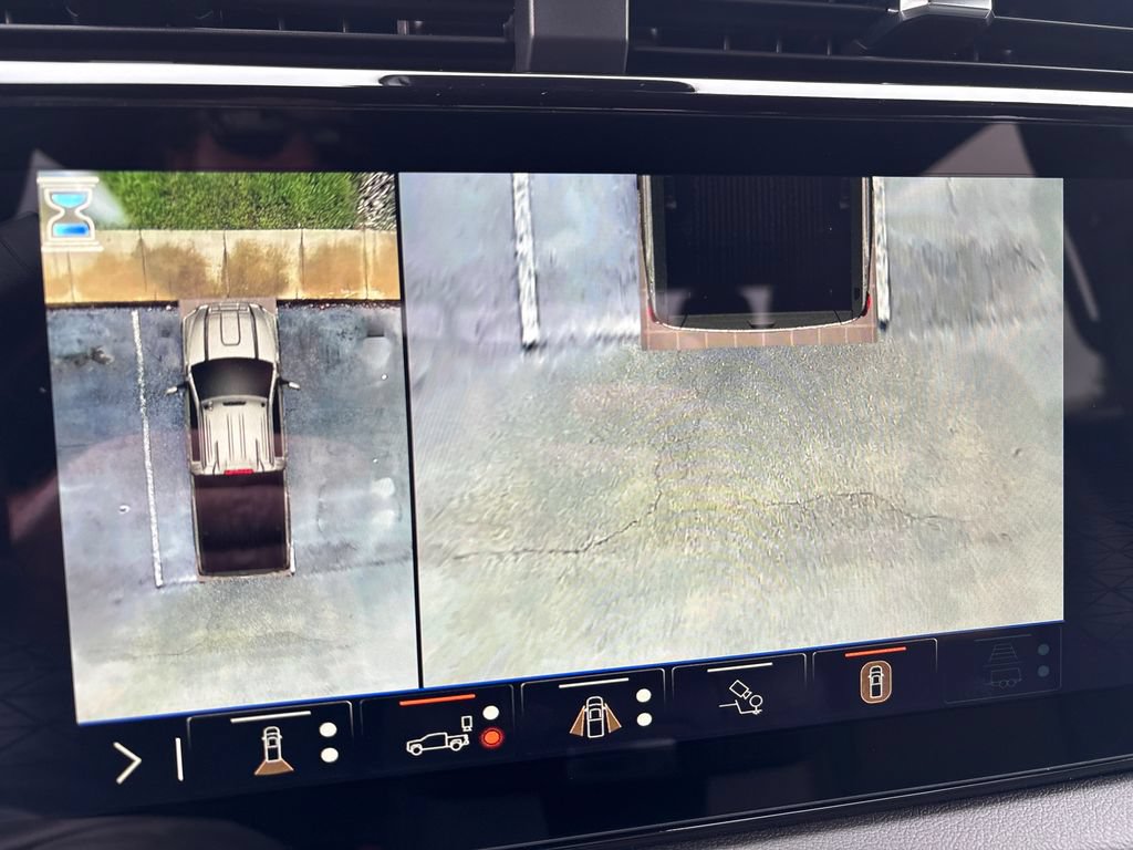 New 2026 GMC Sierra 2500 AT4 w/ AT4 Premium Plus Package AWD/4WD image 30